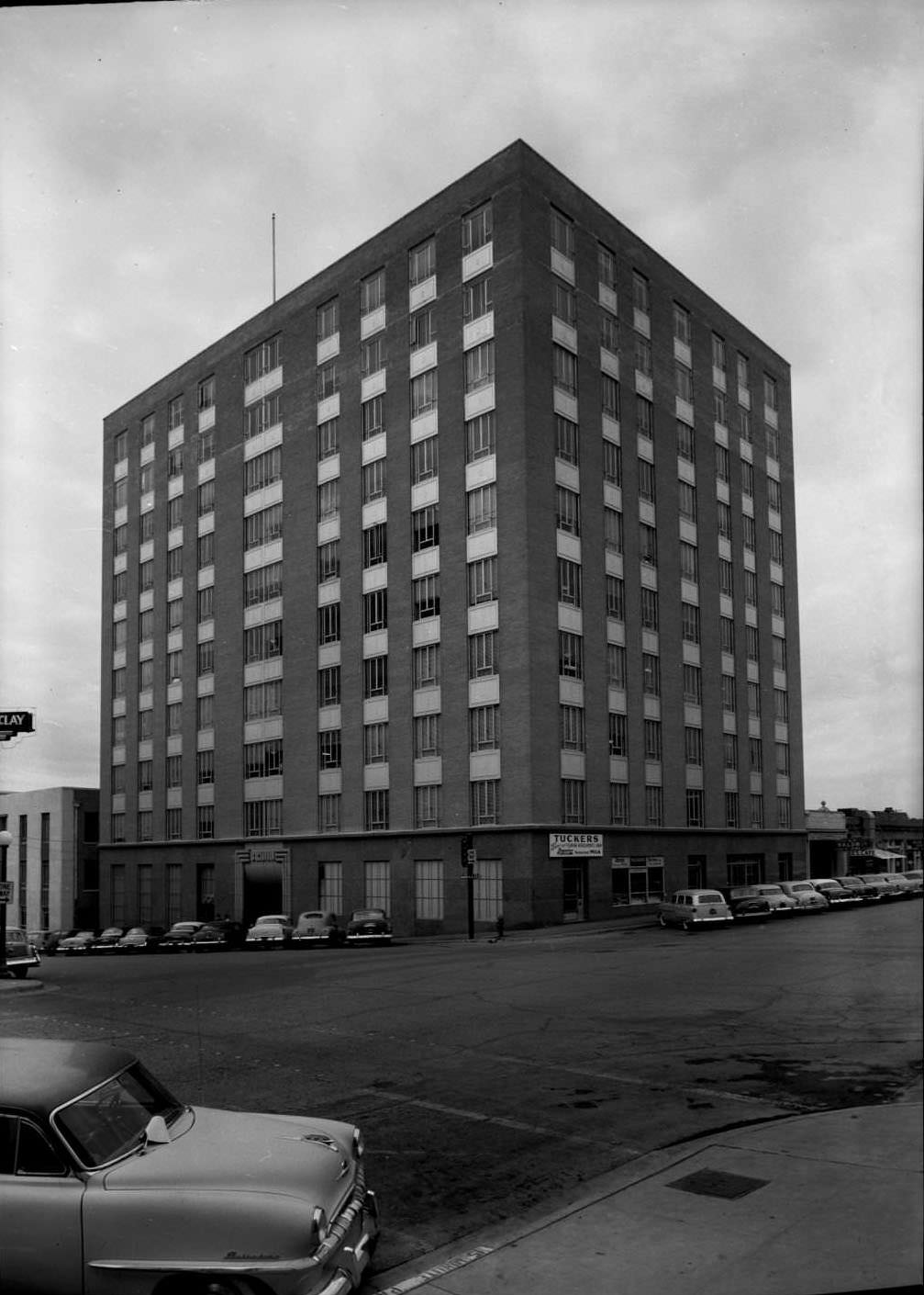 View of The Brown Building at 708 Colorado, 1954