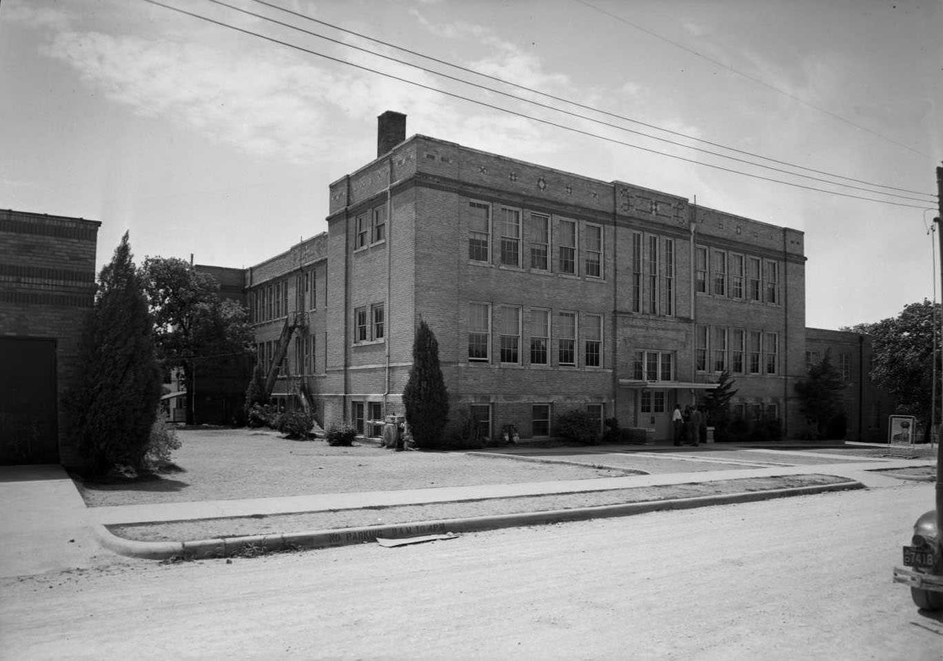 L.C. Anderson High School -- 1912 Building, 1950
