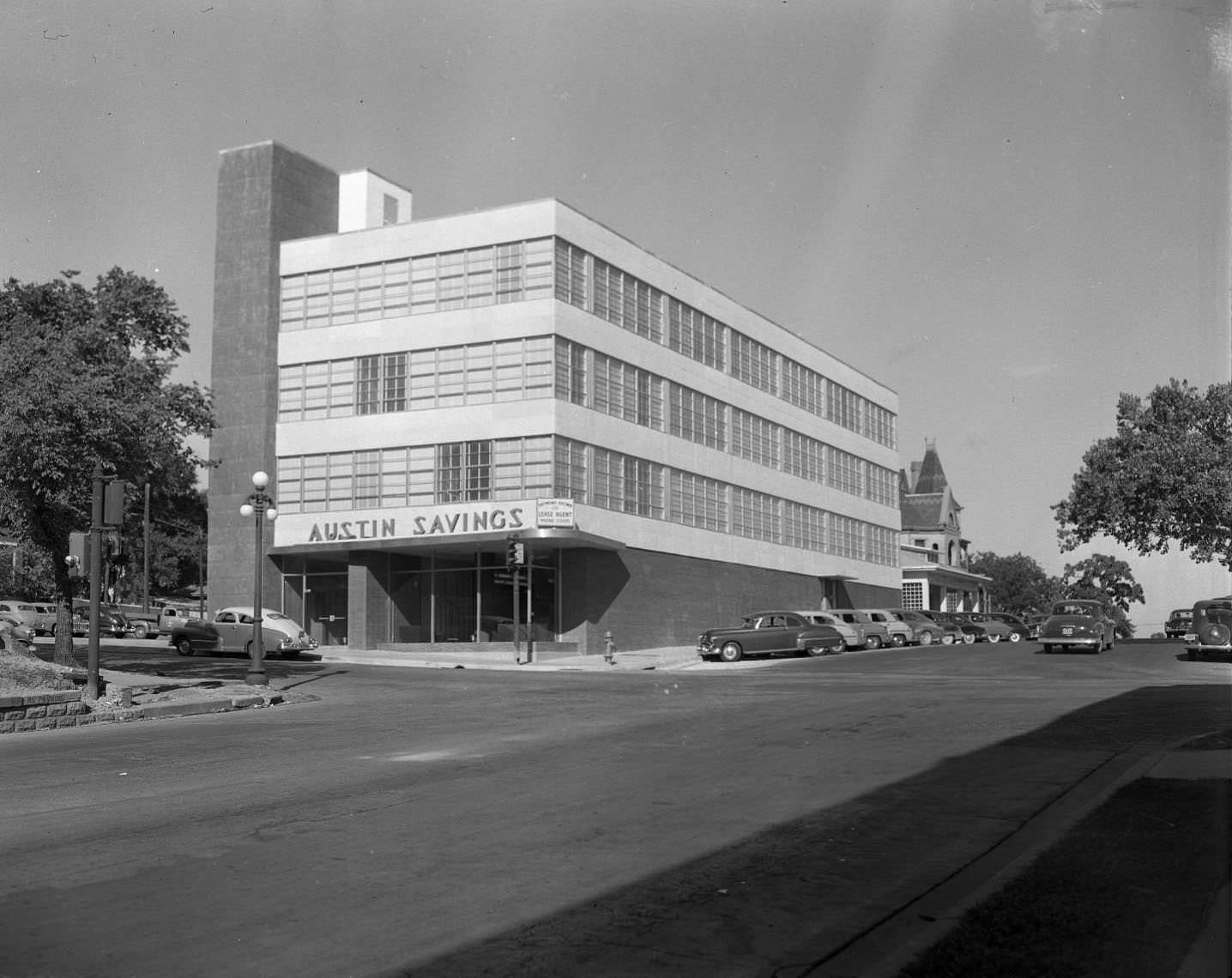 The exterior of the Austin Savings and Loan building, 1951
