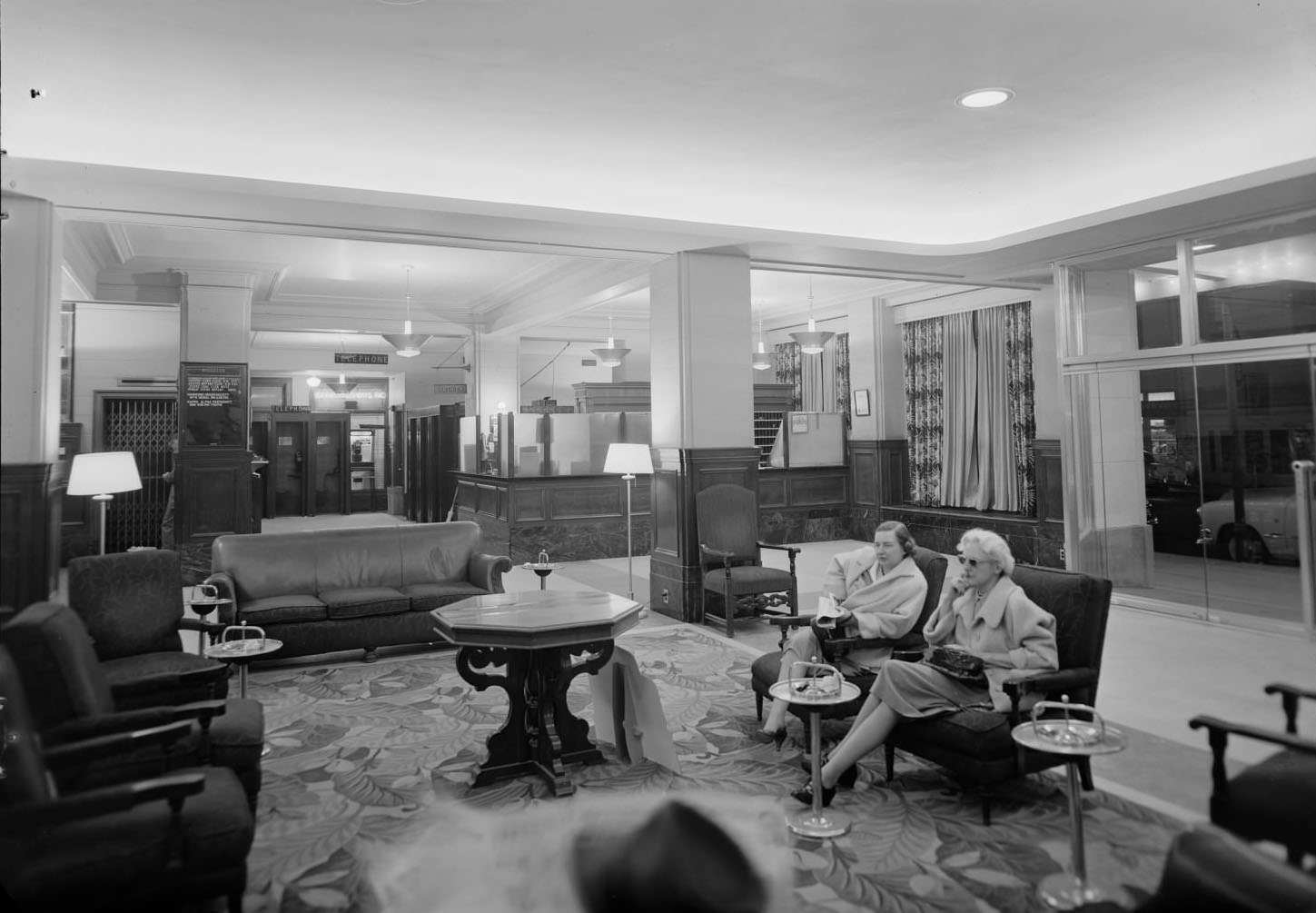 Austin Hotel Lounge, 1954