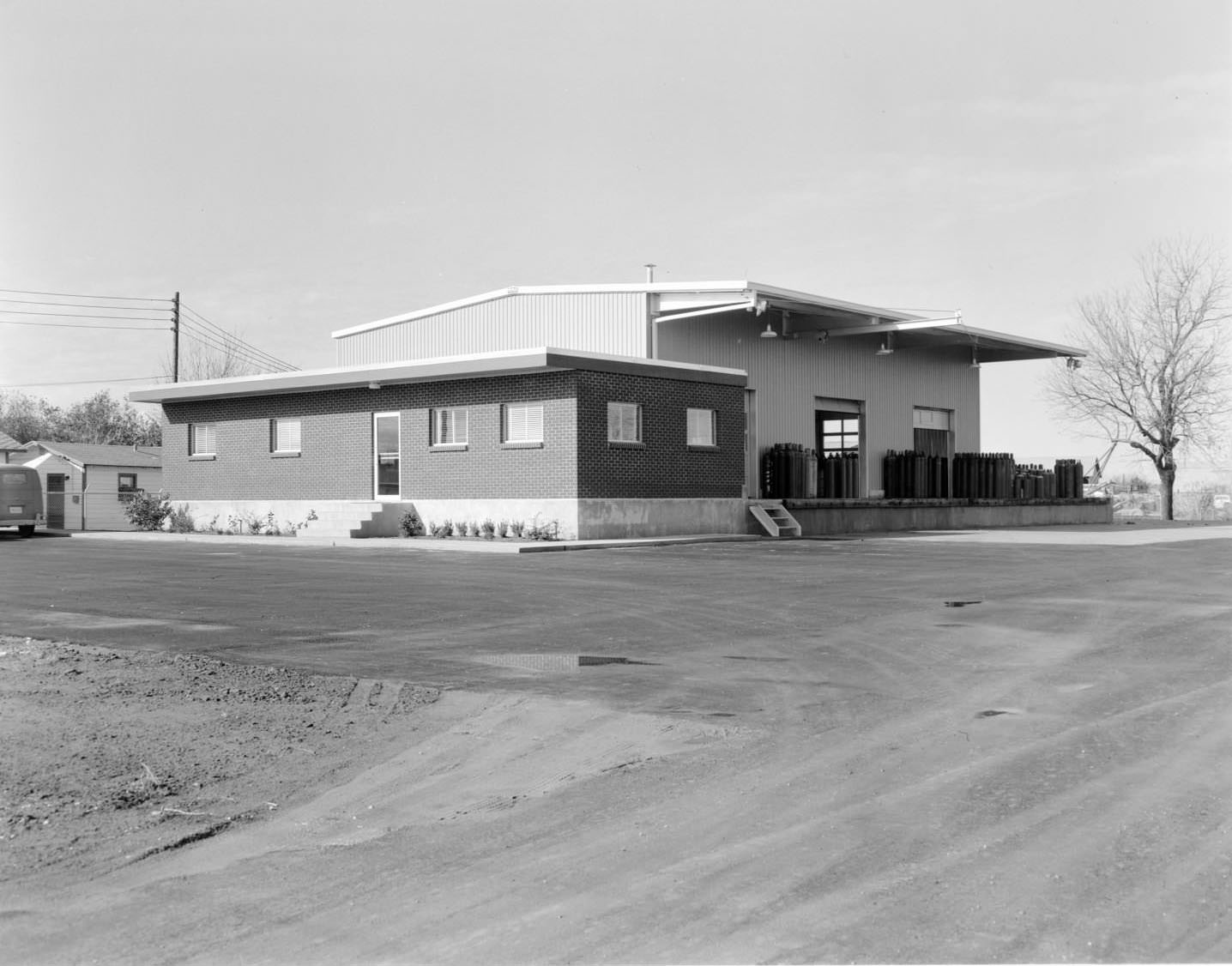 Big Three Welding Co. building view, 1964.