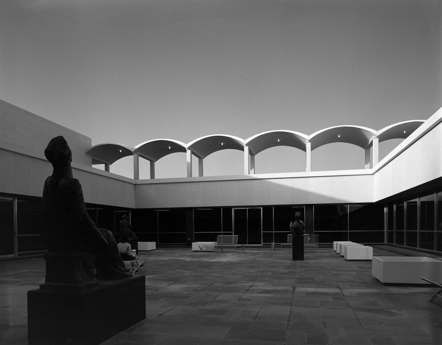 Peter T. Flawn Academic Center roof courtyard, 1964