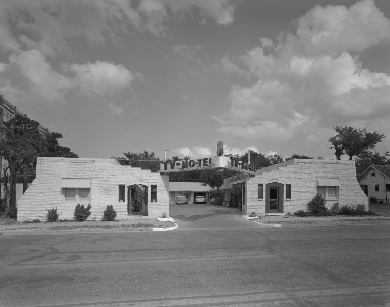 The TV Motel, located at 1905 South Congress Avenue, Austin, 1961