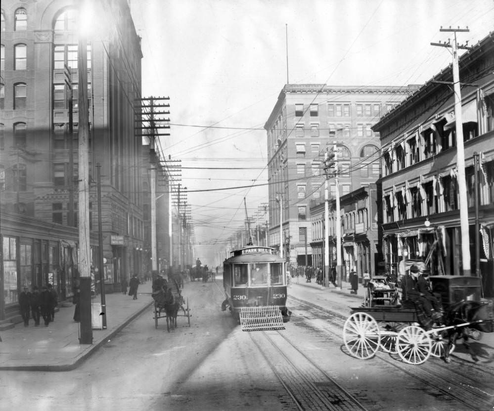 Denver Tramway Company trolley Park Hill number 230 on 17th (Seventeenth) Street in Denver, 1905