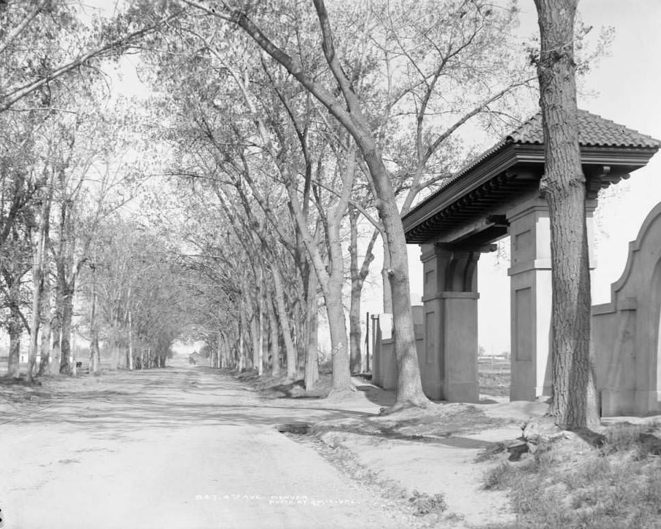 View of columned gateway at Fourth (4th) Avenue and Franklin Street, in the Denver Country Club neighborhood, Denver, 1907