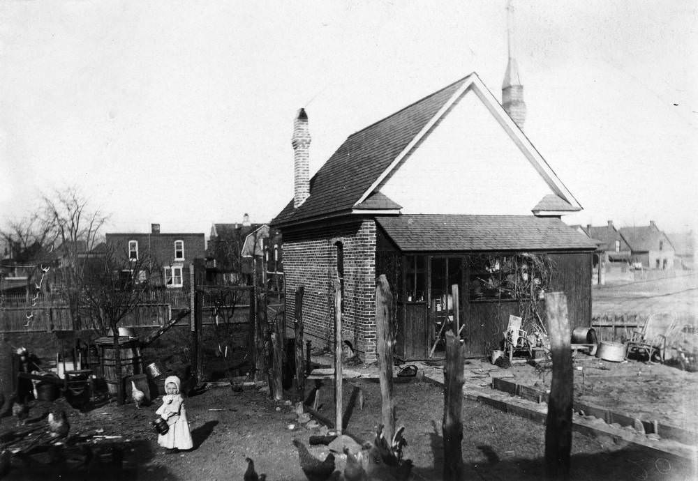 View of a yard at 742 South Emerson Street, Washington Park West, Denver, 1907