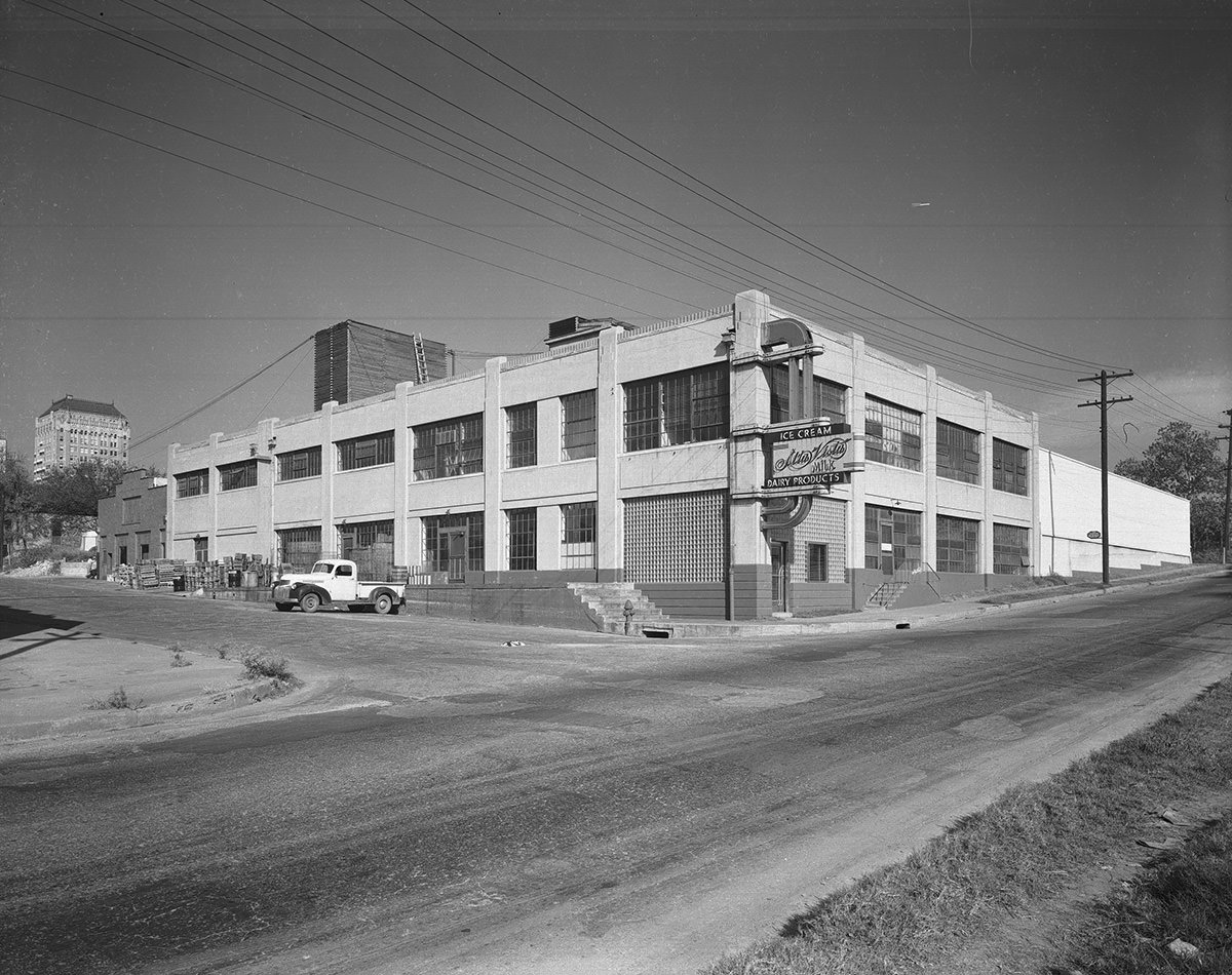 Alta Vista Dairy Products, 1945