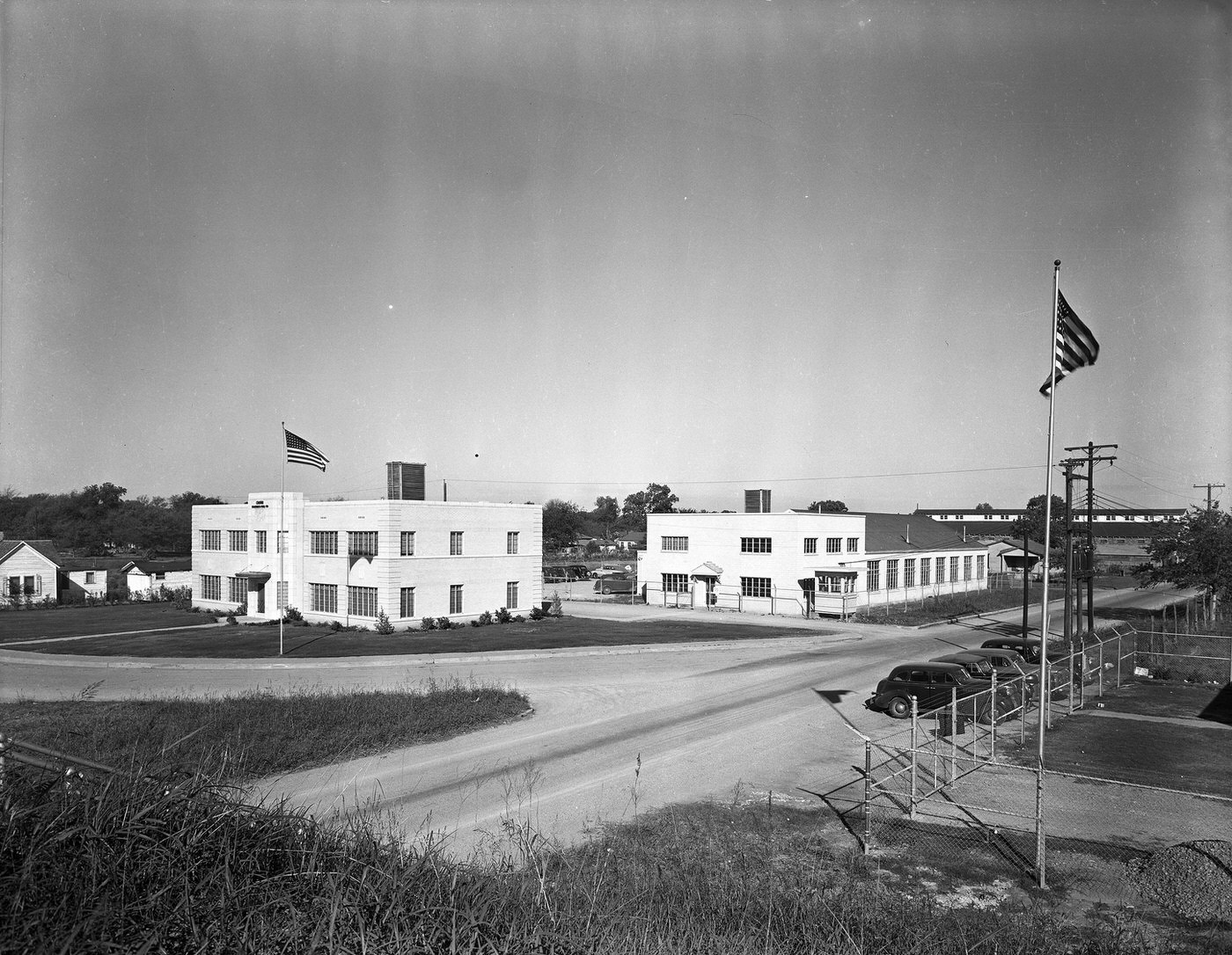 Crown Machine and Tool Co., 2800 W. Lancaster Avenue, Fort Worth, 1944