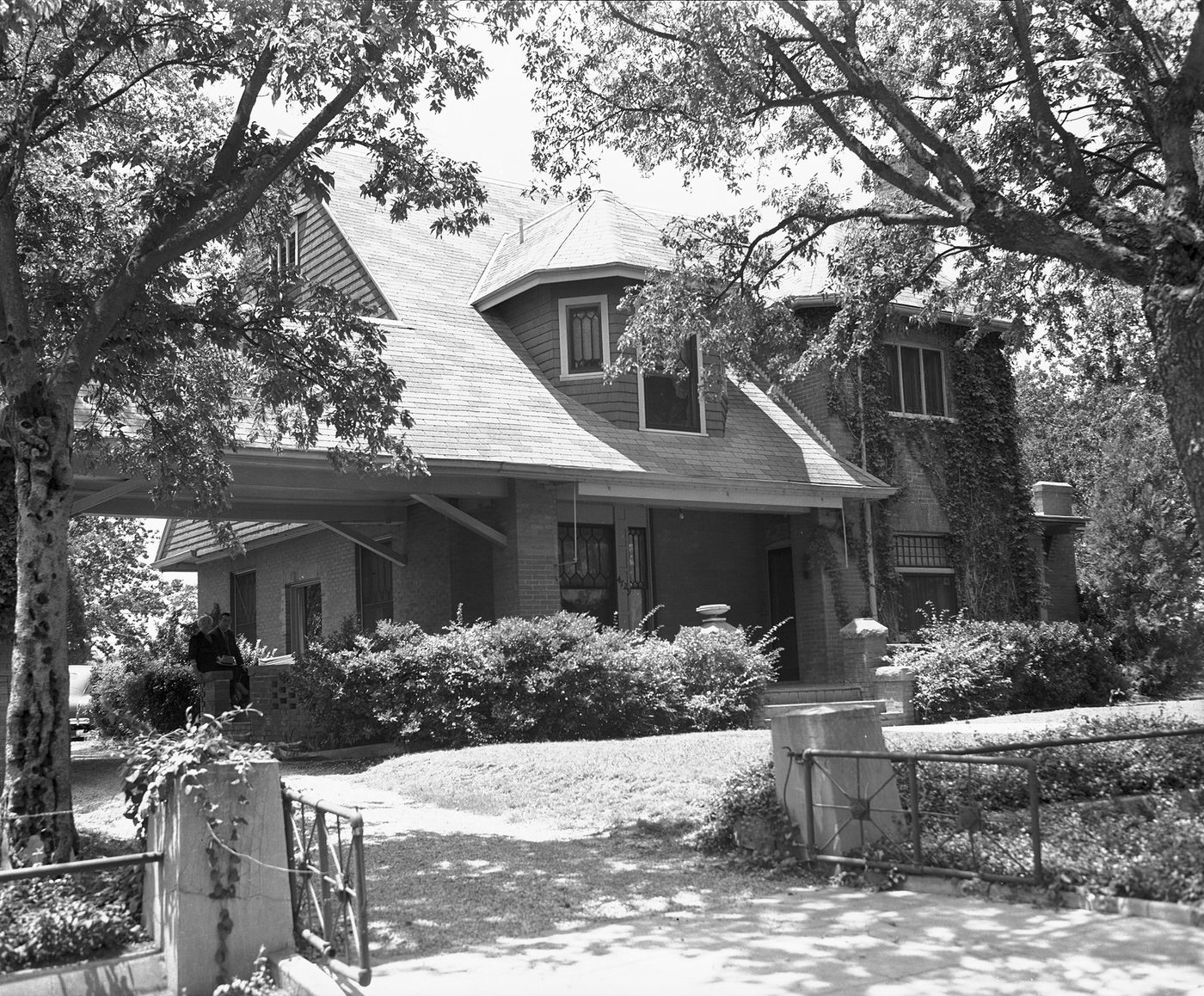 Exterior shot of home of Mrs. M. R. Sanguinet, Arlington Heights, Fort Worth, Texas, 1940