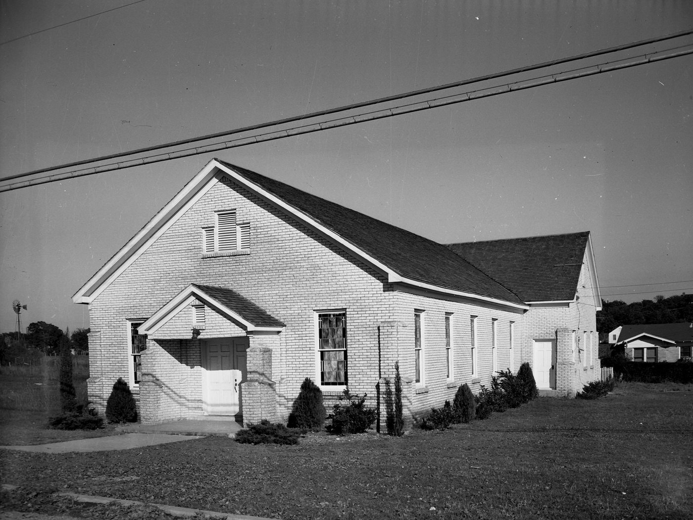 Exterior view of Wichita Avenue Methodist Church at Knox and Wichita street, Fort Worth, Texas, 1946