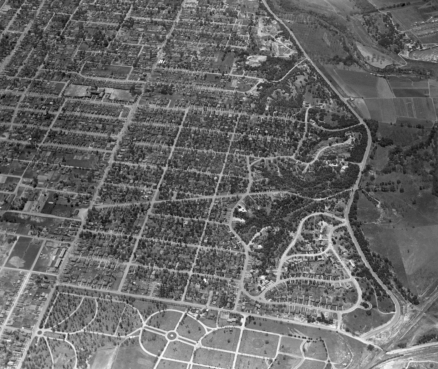 Aerial view of Fort Worth, Texas, Districts - Oakhurst neighborhood, 1949