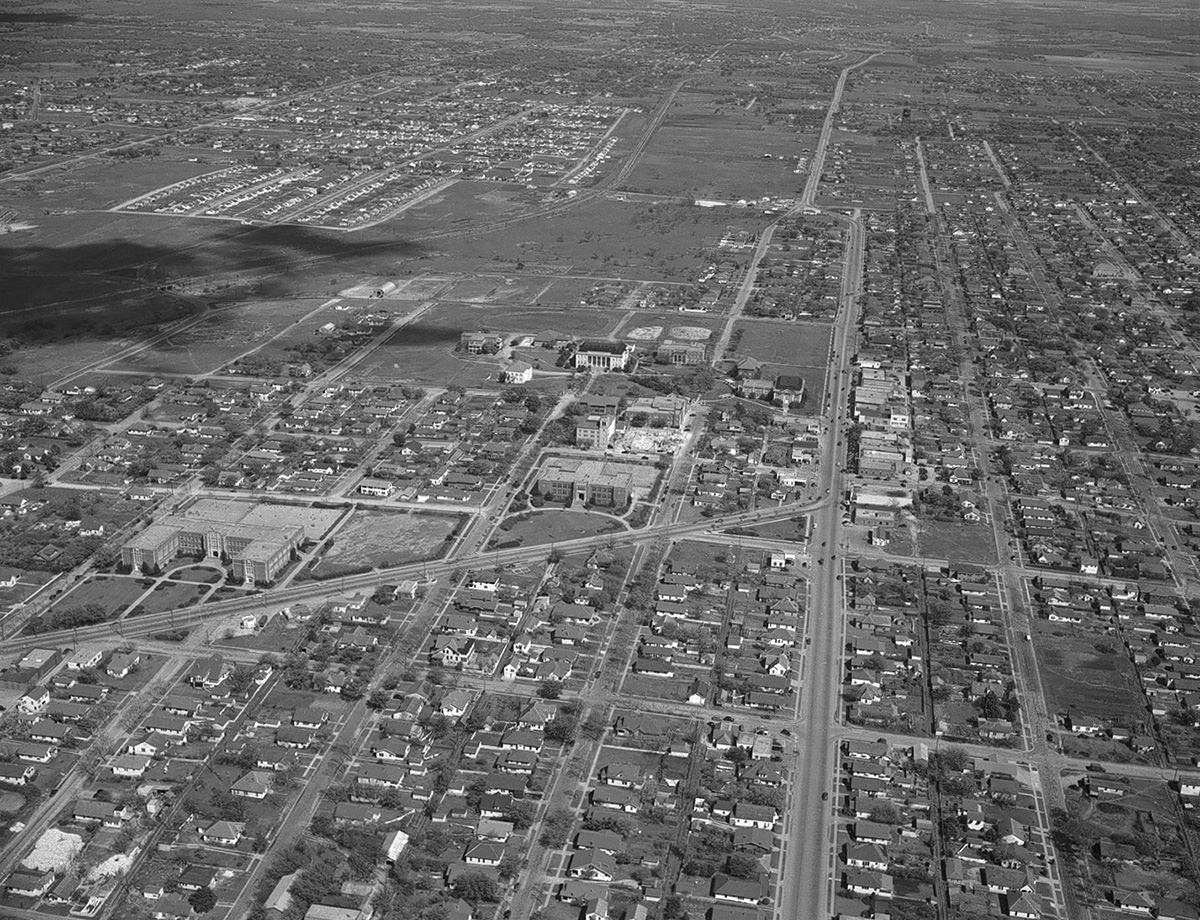 Texas Wesleyan College, 1946