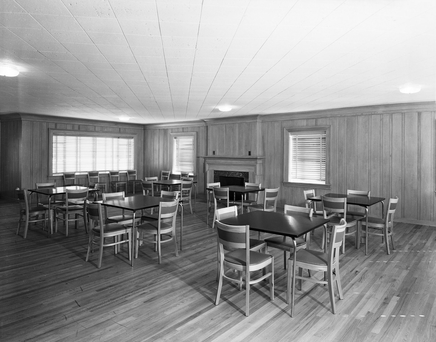 Interior break room at Crown Machine and Tool Company, 2800 W. Lancaster Avenue, Fort Worth, 1944