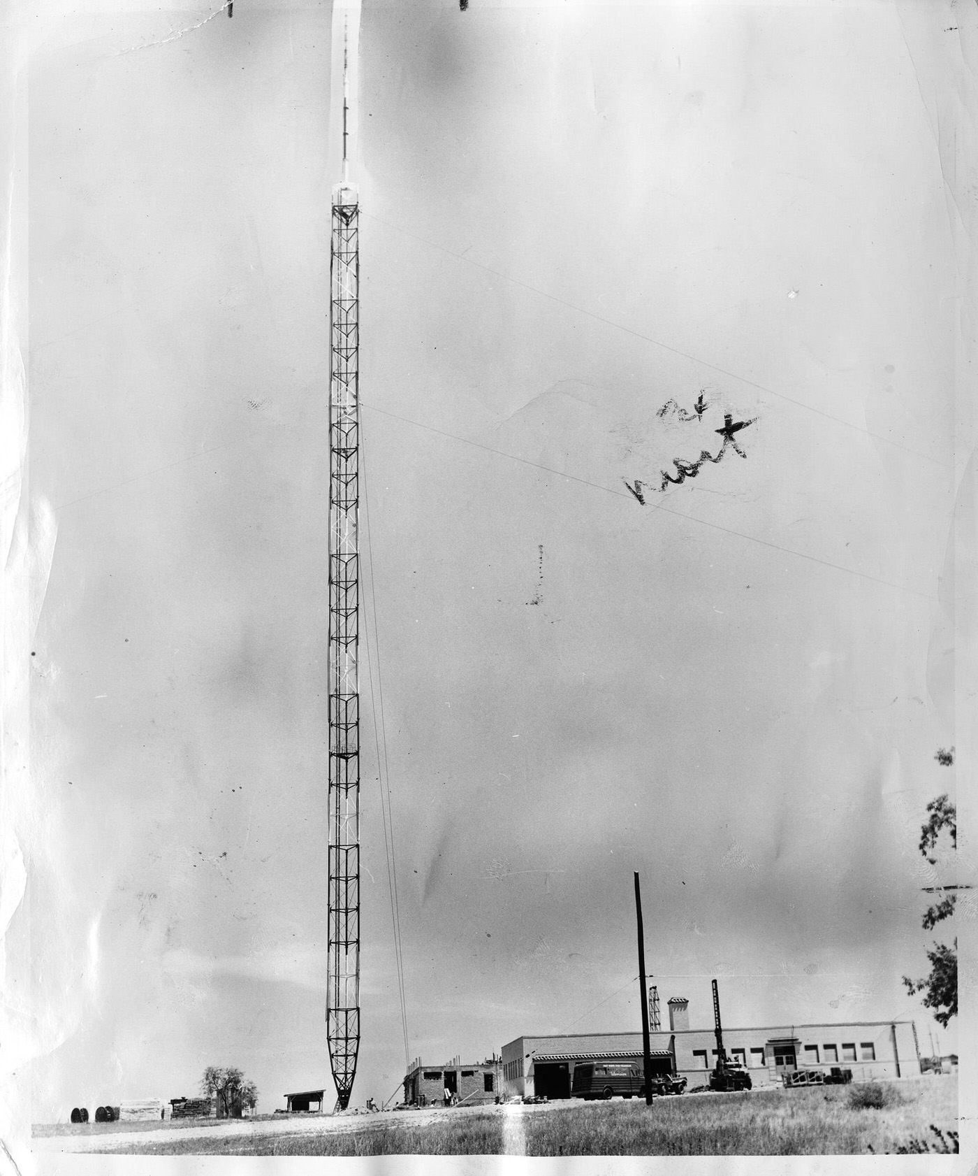 502 foot television tower for WBAP-TV, 1948