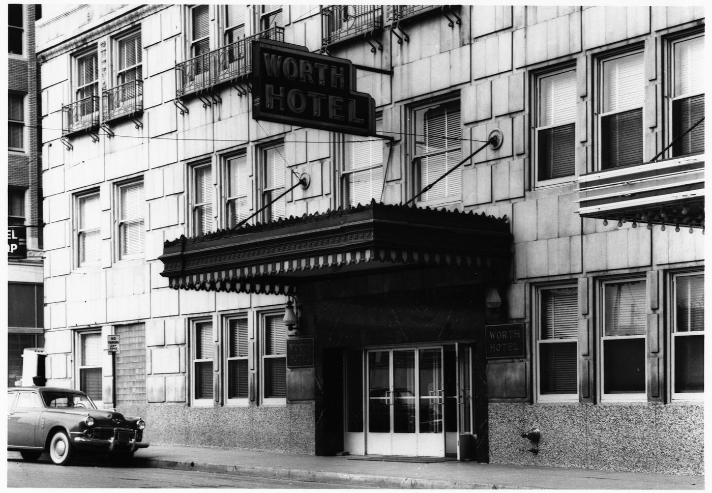 Entrance to the Worth Hotel, 7th Street at Taylor Street, Fort Worth, Texas.