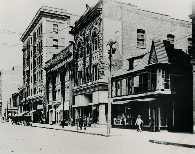 East side of Granby Street between Monticello Hotel and Tazewell Street, 1909