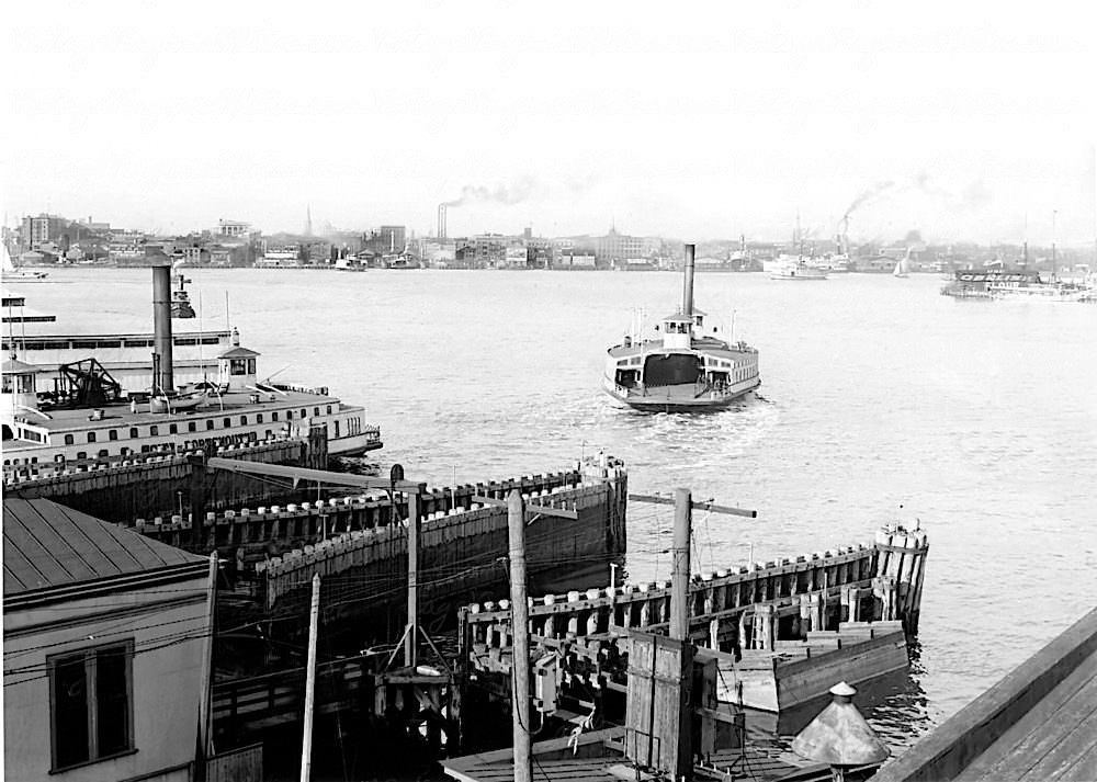 Ferry Terminal - Portsmouth to Norfolk Ferry