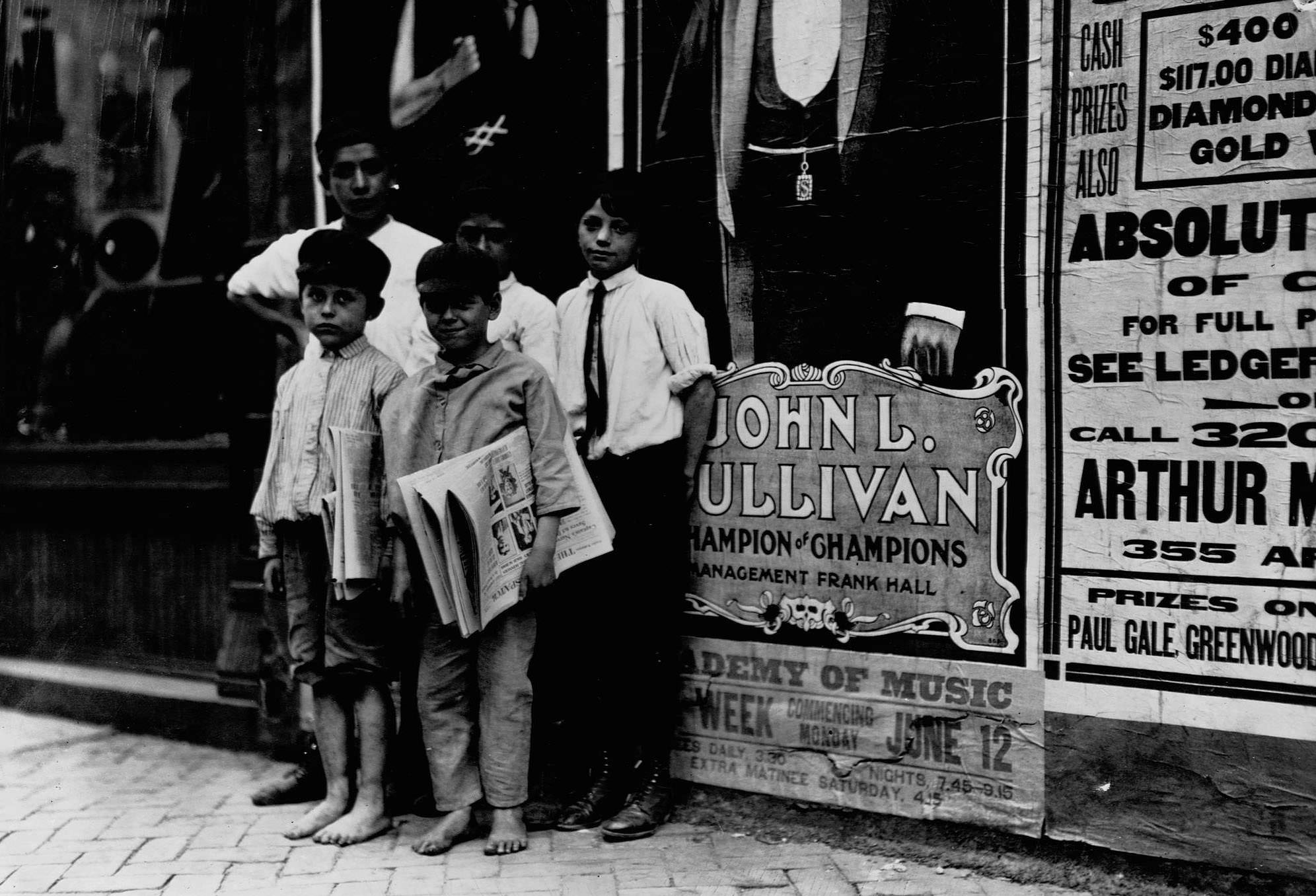 Newspaper Carriers in Virginia, 1910s