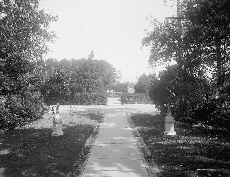 Lafayette Park, Norfolk, 1910
