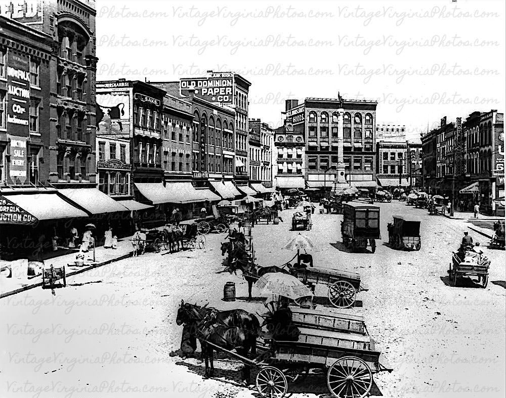 Norfolk Main St at Commercial Place, 1910