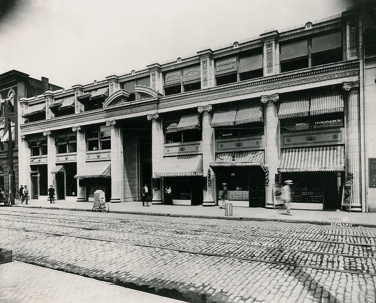 Monticello Arcade from City Hall Ave, 1930s