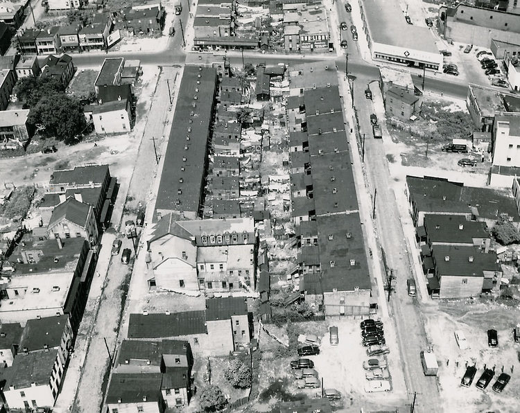 Vertical Strut left foreground & Smith Street.Young Park, 1949