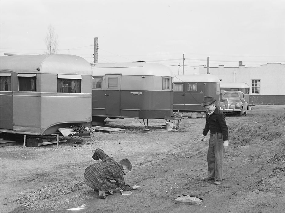 Trailer camp for construction workers. Ocean View, outskirts of Norfolk, Virginia, 1941