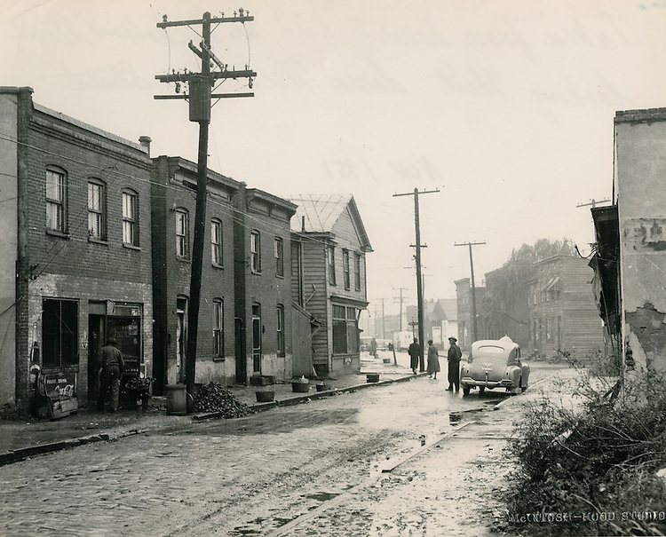 Taken from house #622 on Nicholson Street looking West down Nicholson Street, 1951