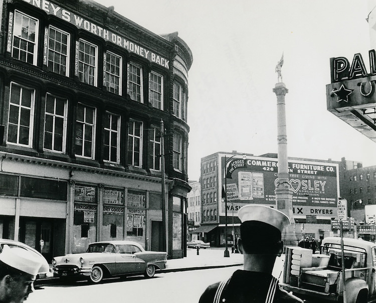 Main Street. Commercial Place.Confederate Monument, 1958