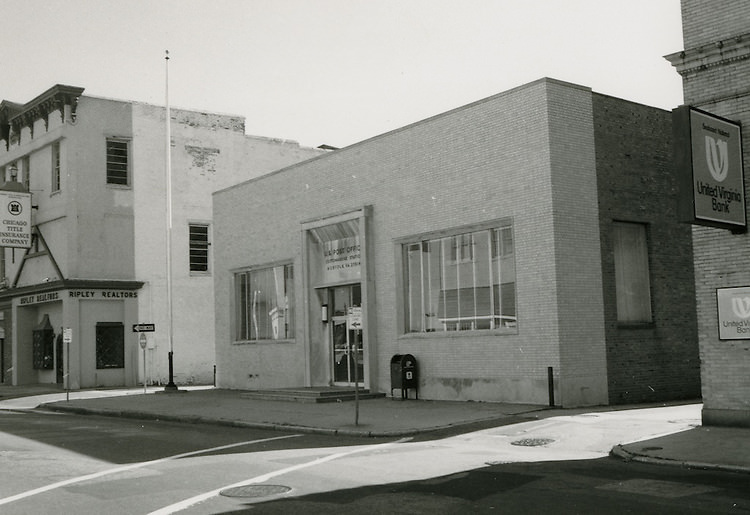 Downtown West, Norfolk, 1955