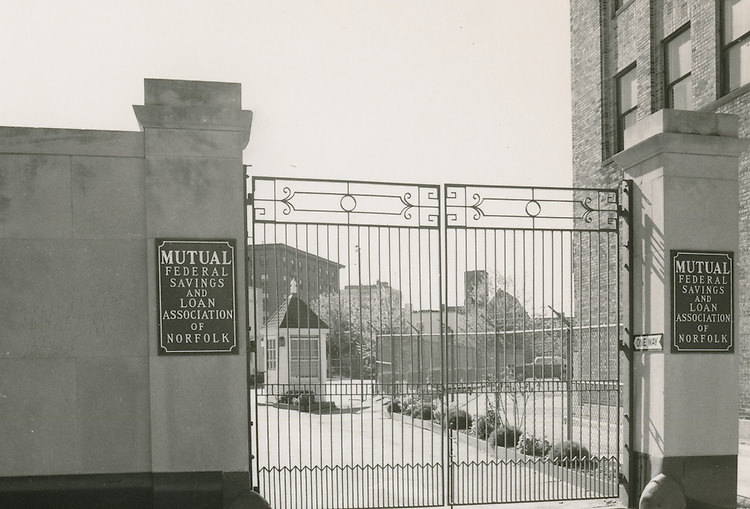 Downtown West, Norfolk, 1955