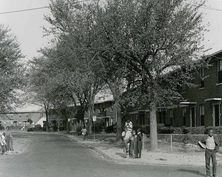 Roberts Village, 1963