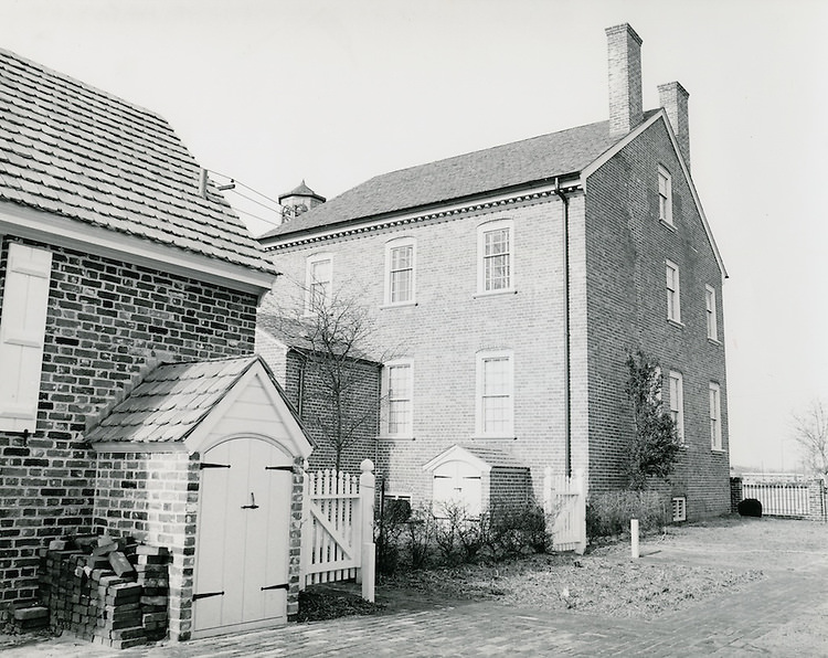Willoughby - Baylor House - January 31, 1969