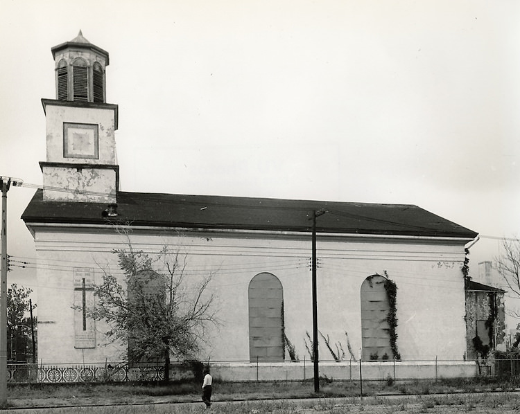 Conservation.Downtown North.Bank Street Baptist Church.501 Bank Street. September 01, 1964