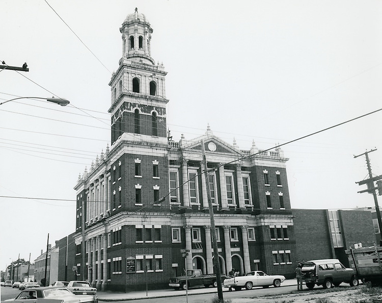 Church Street. First Calvary Baptist Church. Corner of Henry Street & Wide Street, 1970s