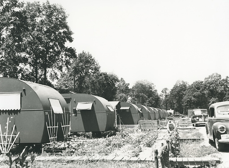 Temporary housing with gardens, 1970s