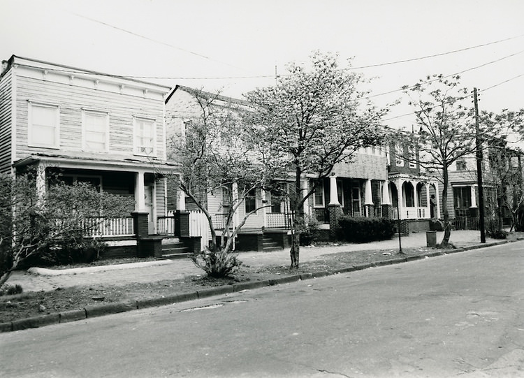 832 4th (Fourth) Street, 1970s