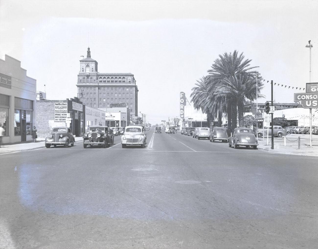 Intersection of W. Van Buren St. and 1st Ave, 1942