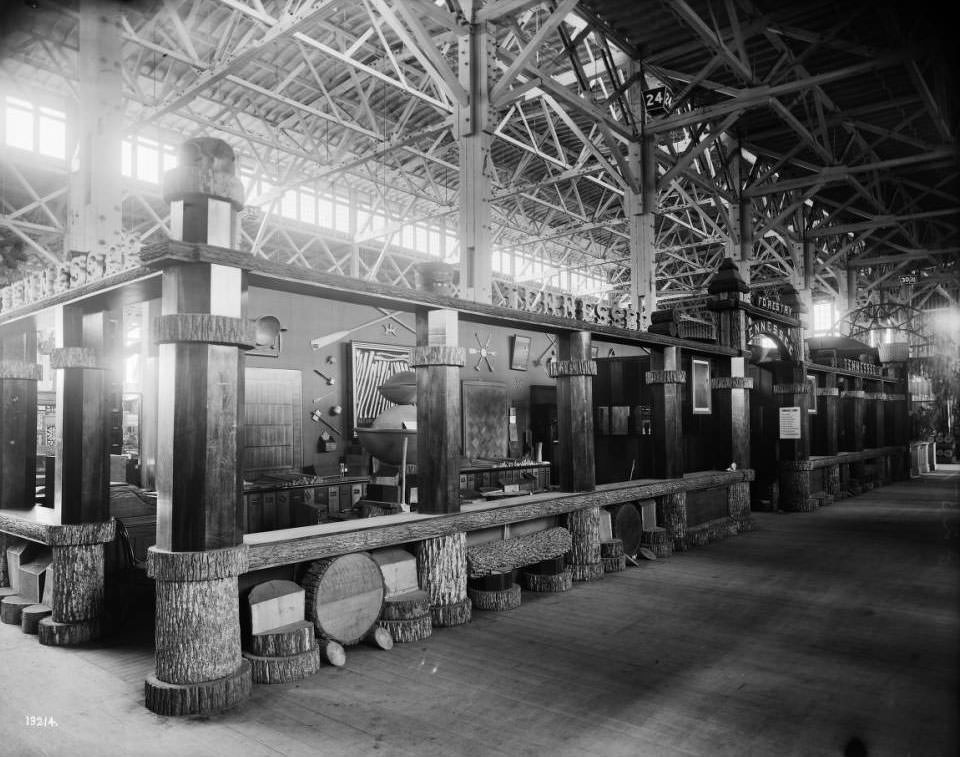 Tennessee won a grand medal for its exhibit in the Forestry, Fish and Game palace at the Louisiana Purchase Exposition, 1904