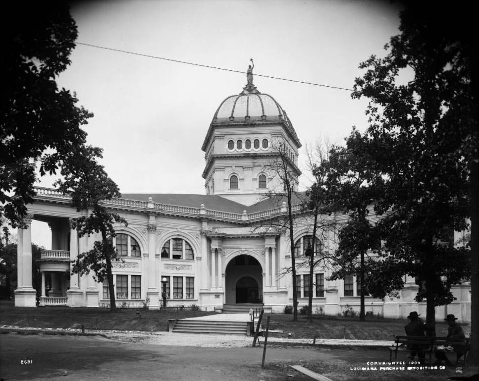 The star-shaped Texas building for the Louisiana Purchase Exposition, 1904