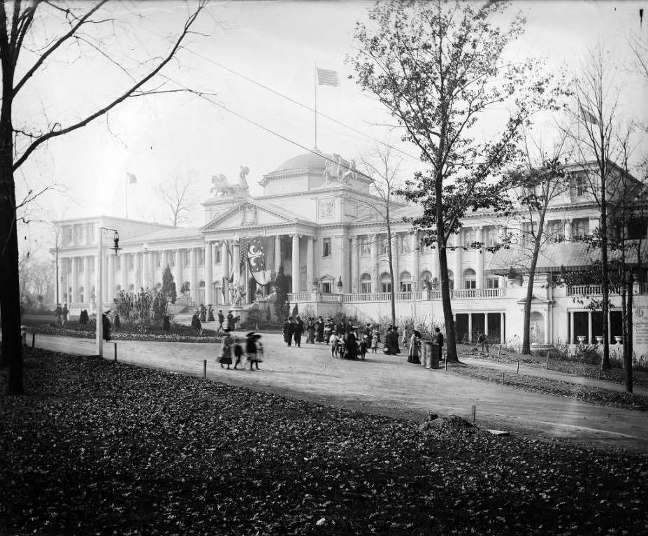 In late autumn 1904 fairgoers visit the New York State pavilion at the Louisiana Purchase Exposition