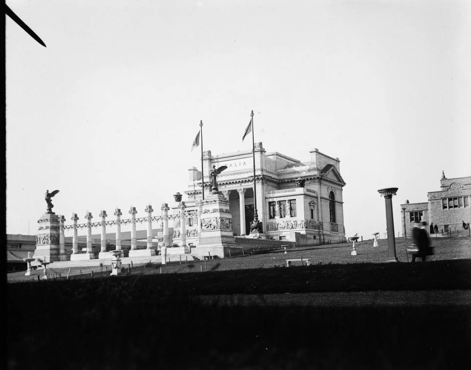 A view of Italy's pavilion for the Louisiana Purchase Exposition, 1904