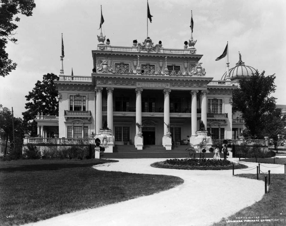 Louisville architects MacDonald and Shepley designed the Kentucky building at the Louisiana Purchase Exposition, 1904