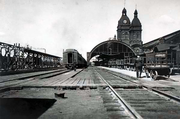 Old Union Station exterior, 1910s