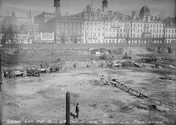 Construction begins on New Union Station, 1910s