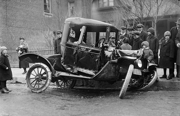 Car accident on Bloor Street near Walmer Road, 1910s