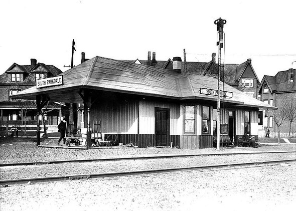 South Parkdale Station, 1910s