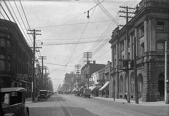 Yonge Street looking north from Charles Street, 1924