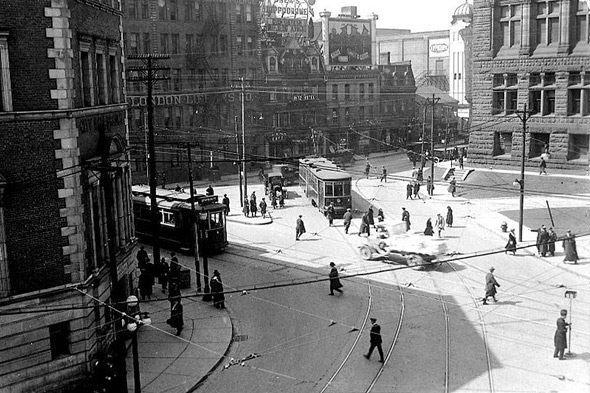 Queen and Bay streets, 1923