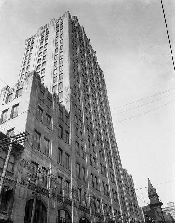 The old Toronto Star Building on King Street W. near Bay, 1940s